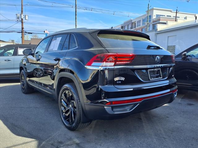 2022 Volkswagen Atlas Cross Sport SE 4Motion