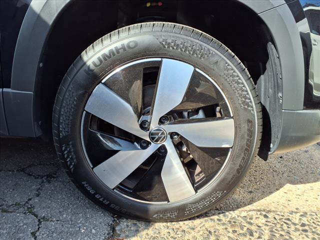 2024 Volkswagen Taos S 4Motion