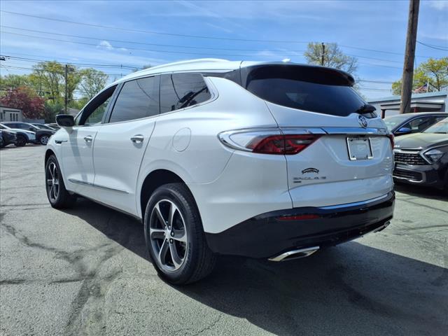 2022 Buick Enclave Essence