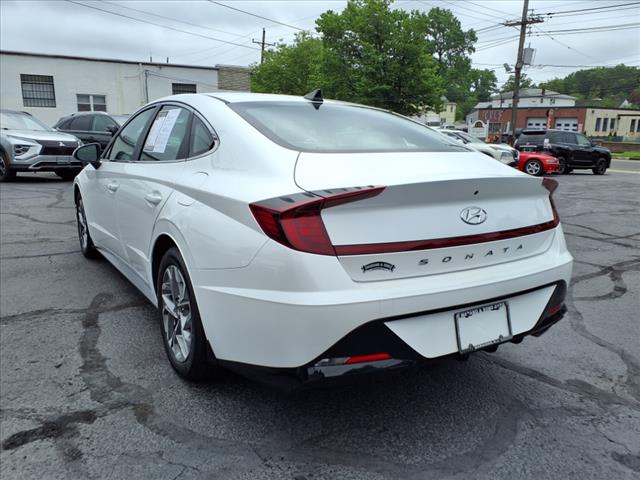 2022 Hyundai SONATA SEL