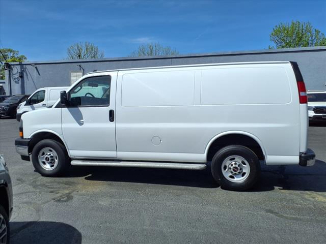 2022 GMC Savana 2500