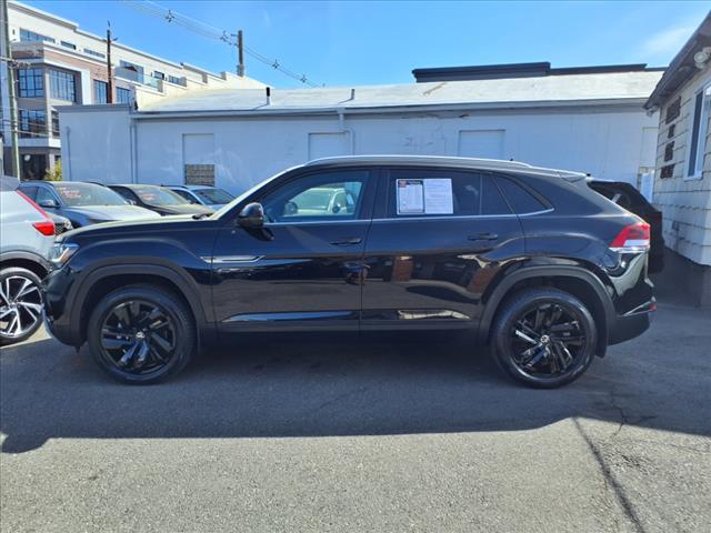 2022 Volkswagen Atlas Cross Sport SE 4Motion