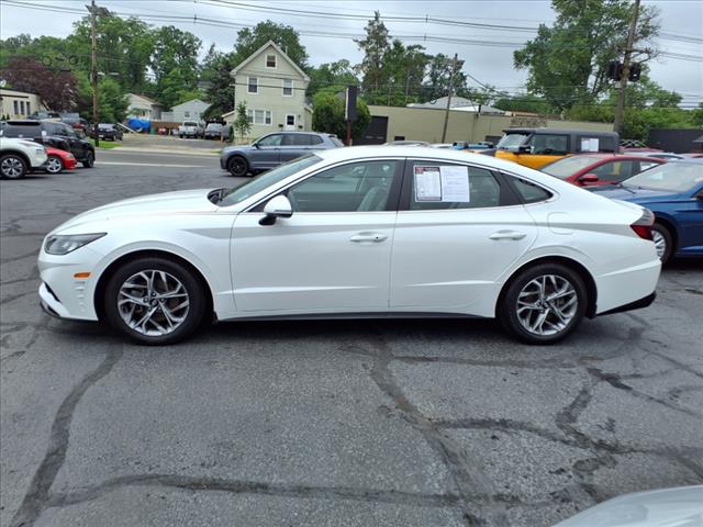2022 Hyundai SONATA SEL