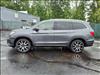 2022 Honda Pilot Touring w/Rear Captain's Chairs