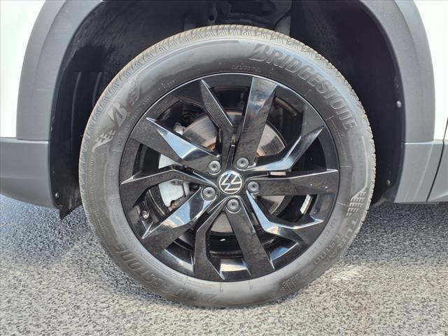 2022 Volkswagen Taos SE 4Motion