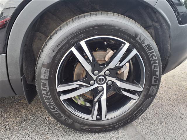 2024 Volvo XC40 B5 Core Bright Theme