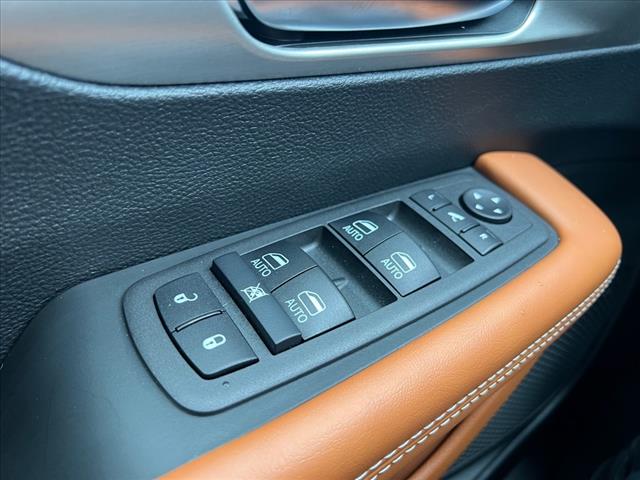 2025 Chrysler Pacifica Pinnacle