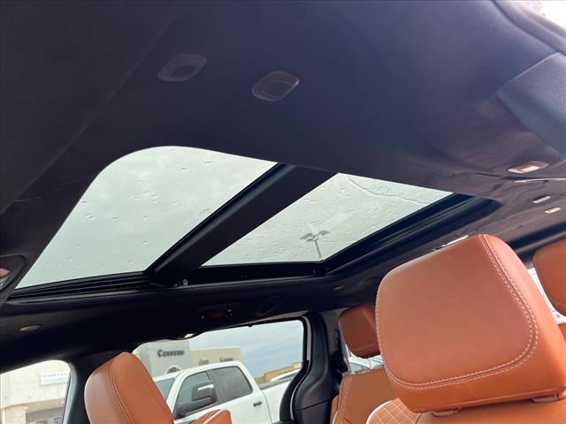 2025 Chrysler Pacifica Pinnacle