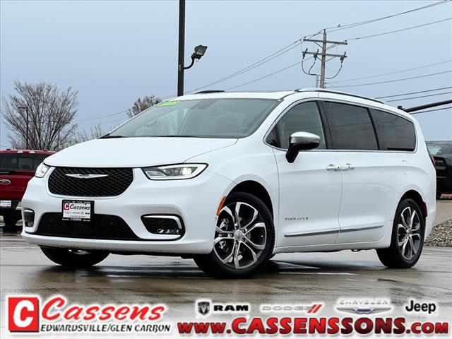 2025 Chrysler Pacifica Pinnacle