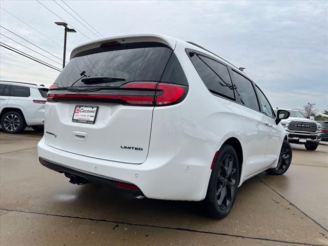 2025 Chrysler Pacifica Limited
