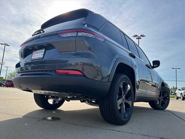 2025 Jeep Grand Cherokee 