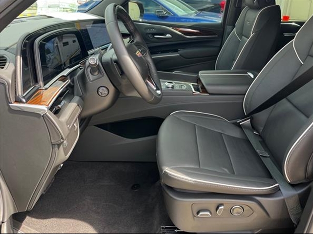 new 2024 Cadillac Escalade ESV car, priced at $98,190