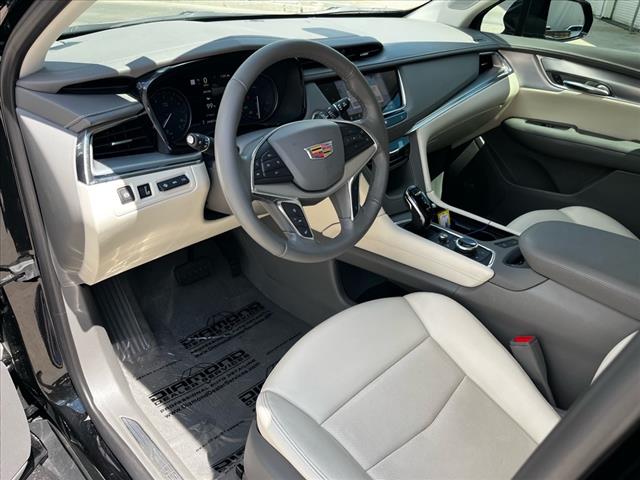 used 2021 Cadillac XT5 car, priced at $31,998