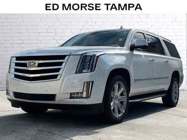 used 2020 Cadillac Escalade ESV car, priced at $42,979