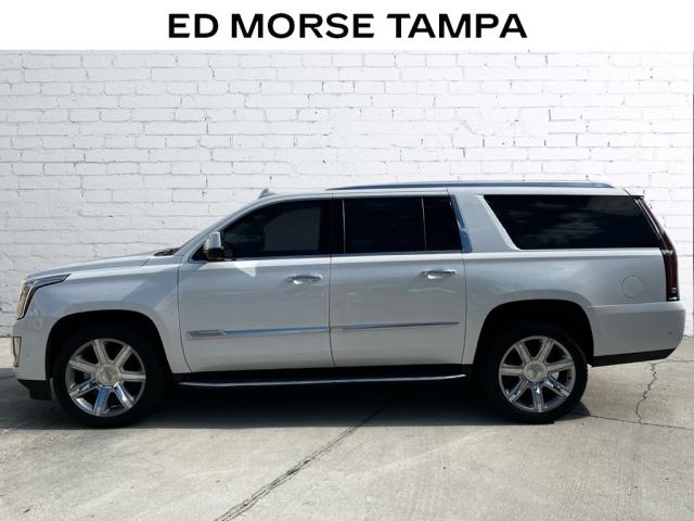 used 2020 Cadillac Escalade ESV car, priced at $42,979