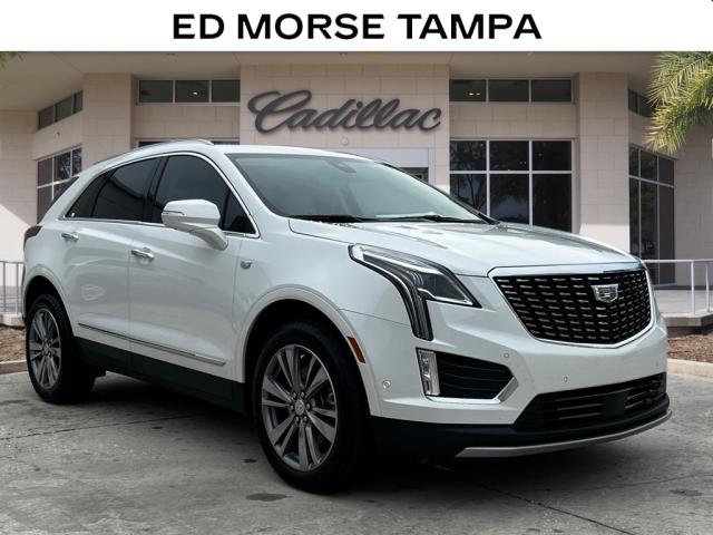 new 2024 Cadillac XT5 car