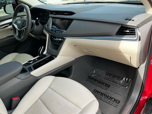 used 2021 Cadillac XT5 car, priced at $35,998