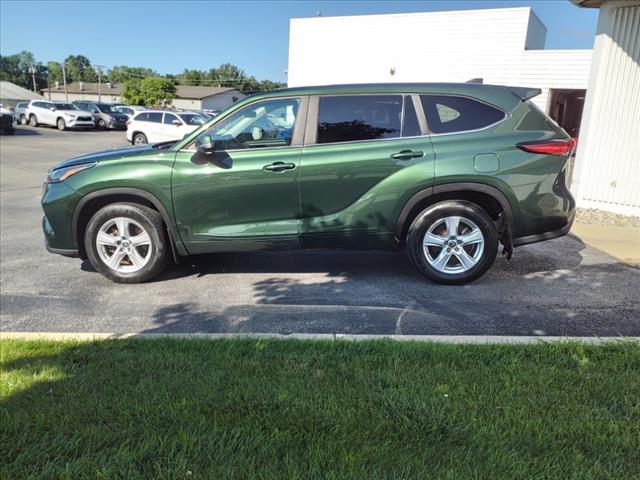 used 2023 Toyota Highlander car, priced at $33,800