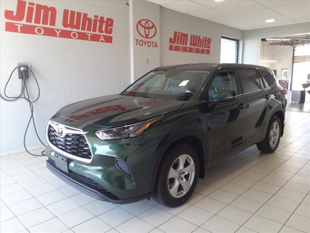 used 2023 Toyota Highlander car, priced at $33,800