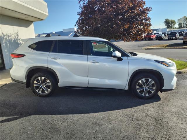 used 2023 Toyota Highlander car, priced at $37,000