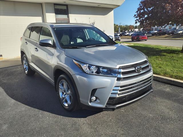 used 2018 Toyota Highlander car, priced at $25,800