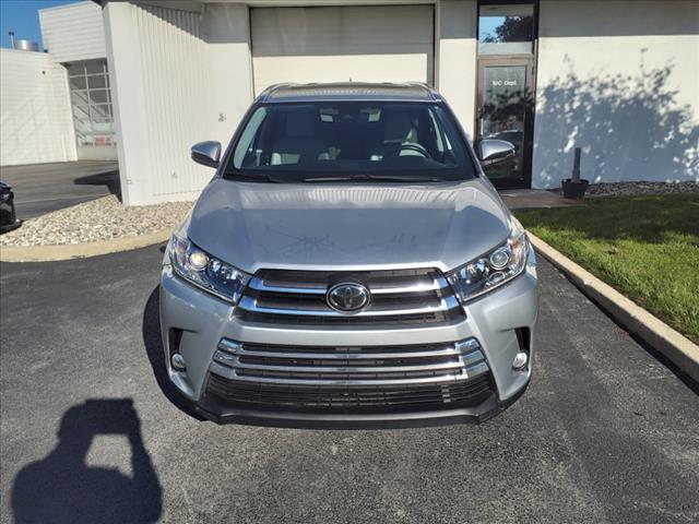 used 2018 Toyota Highlander car, priced at $25,800