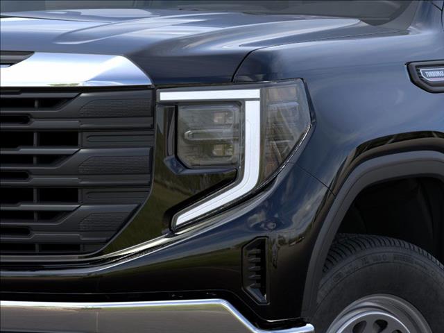 new 2025 GMC Sierra 1500 car, priced at $40,085