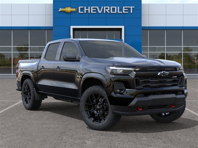 new 2024 Chevrolet Colorado car, priced at $45,180