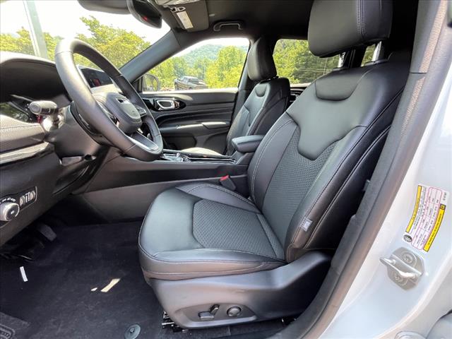 new 2024 Jeep Compass car, priced at $31,928