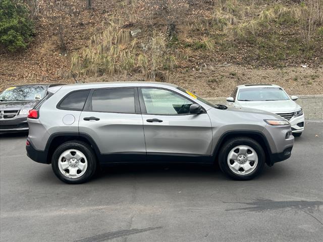 used 2015 Jeep Cherokee car, priced at $18,300