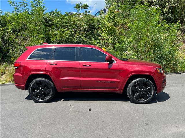 used 2015 Jeep Grand Cherokee car, priced at $17,355