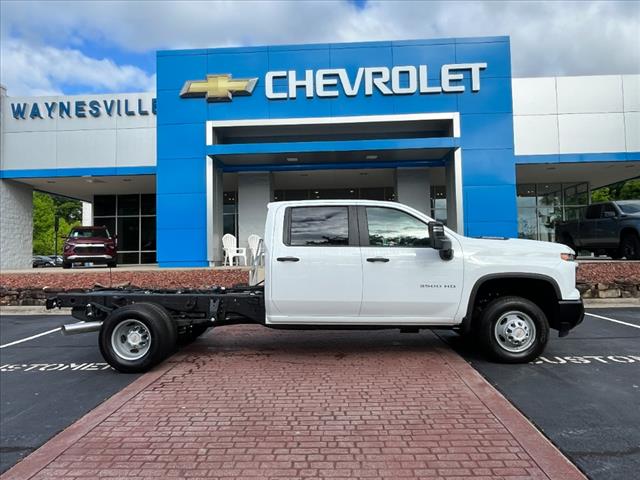 new 2024 Chevrolet Silverado 3500HD CC car, priced at $63,833