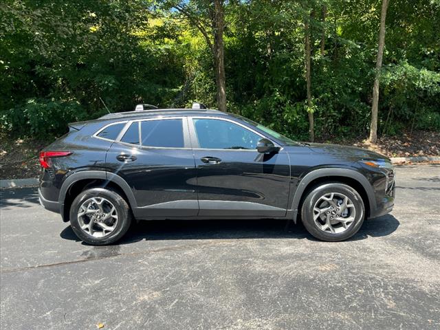 new 2024 Chevrolet Trax car, priced at $25,525