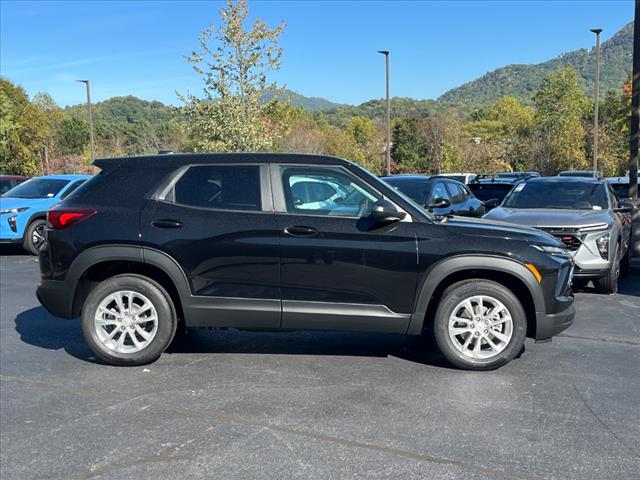 new 2025 Chevrolet TrailBlazer car, priced at $27,285