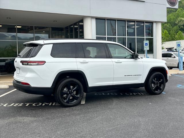 new 2024 Jeep Grand Cherokee L car, priced at $47,738