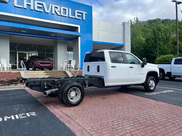 new 2024 Chevrolet Silverado 3500HD CC car, priced at $63,833