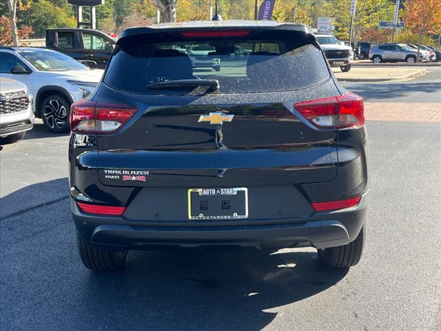 new 2025 Chevrolet TrailBlazer car, priced at $27,285