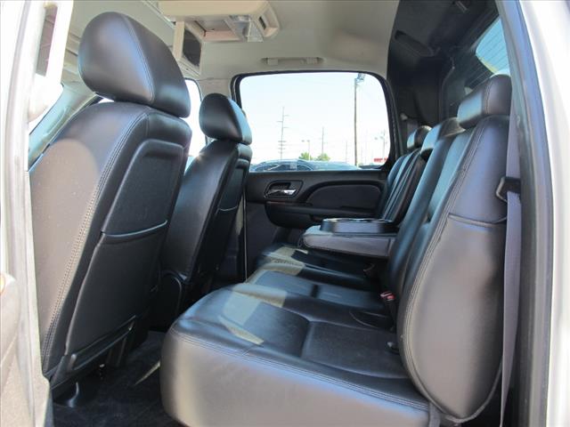 used 2011 Chevrolet Avalanche car, priced at $16,832