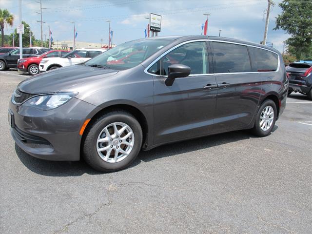 used 2017 Chrysler Pacifica car, priced at $12,995