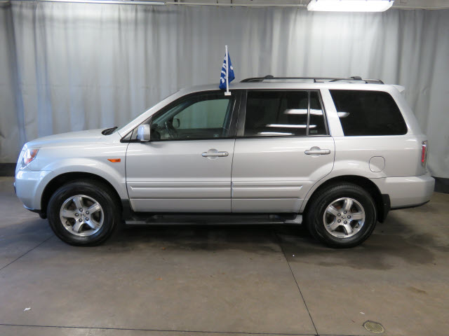 used 2006 Honda Pilot car, priced at $5,250