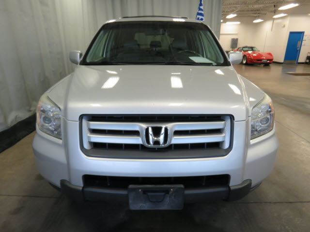 used 2006 Honda Pilot car, priced at $5,250