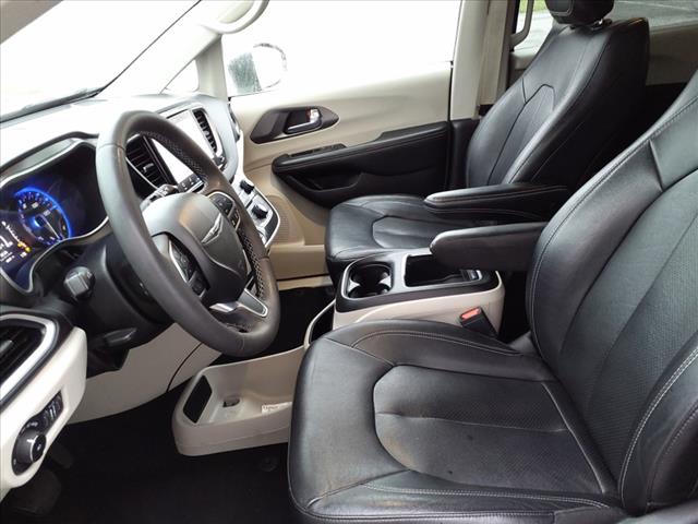 used 2022 Chrysler Pacifica car