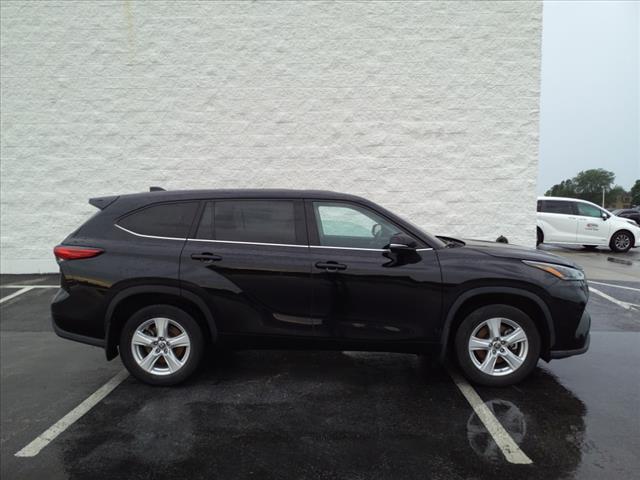 used 2021 Toyota Highlander car