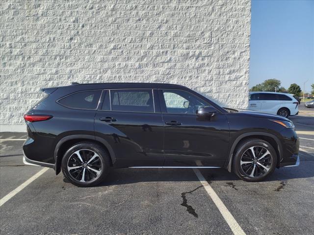 used 2022 Toyota Highlander car