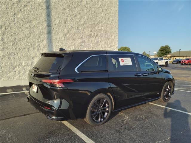 used 2021 Toyota Sienna car