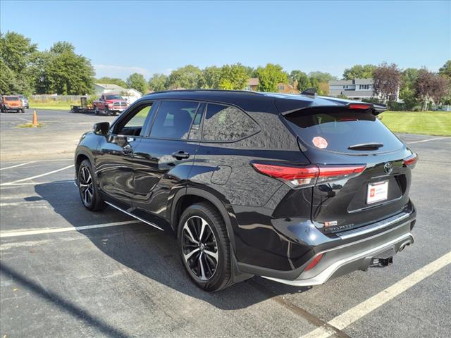 used 2022 Toyota Highlander car