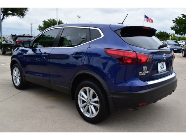 used 2019 Nissan Rogue Sport car