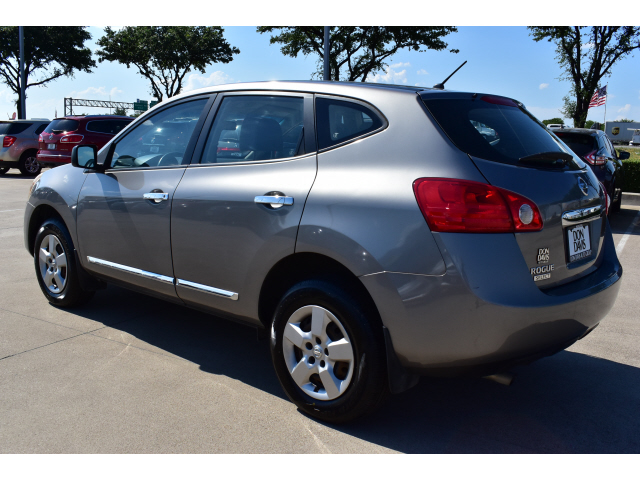 used 2014 Nissan Rogue Select car