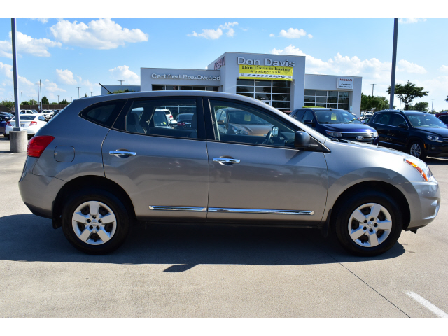 used 2014 Nissan Rogue Select car