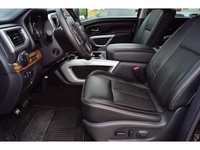 used 2019 Nissan Titan car